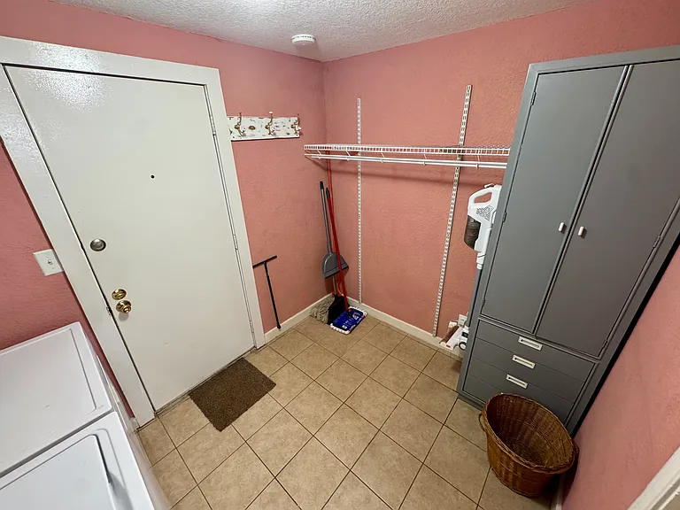 282 Carl St — Photo 22