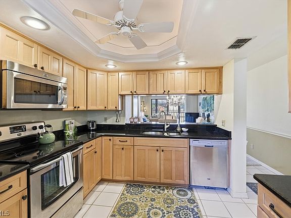 3rd image of 13011 Cross Creek Blvd #1273
