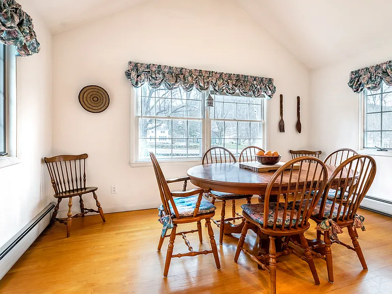 403 Lower Hollow Rd — Photo 9