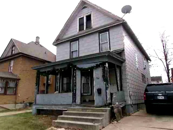 15 W Iroquois St, Freeport, IL 61032