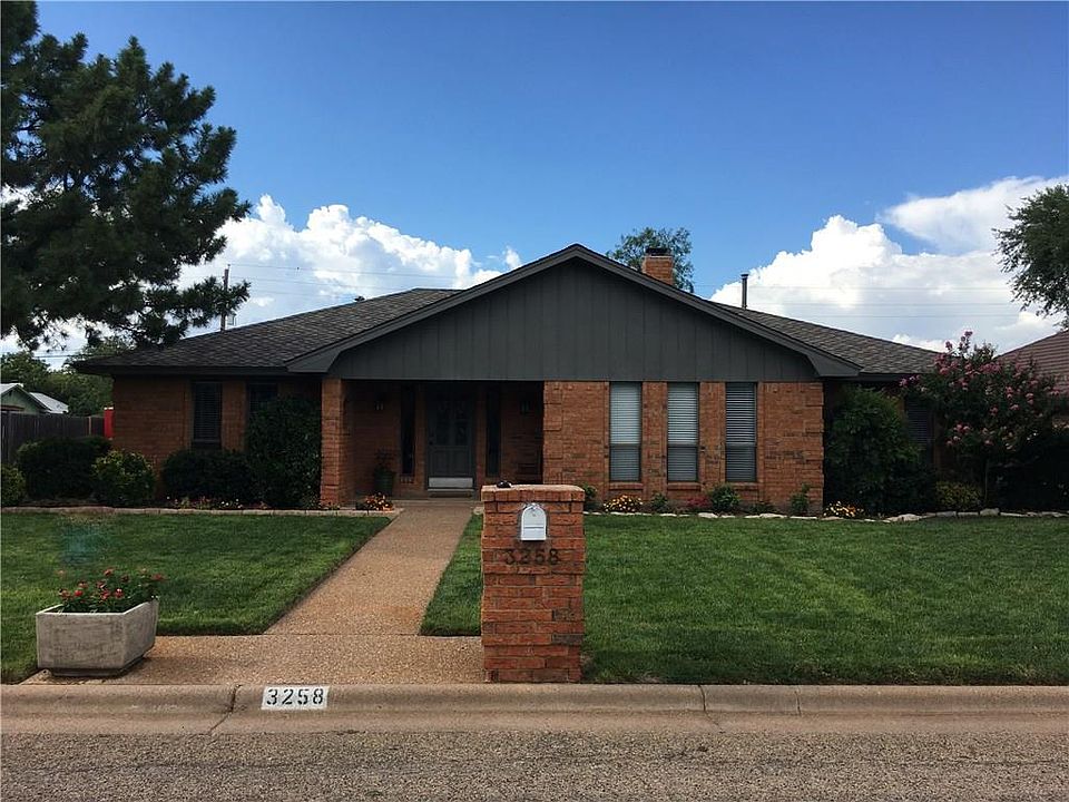1st image of 3258 Woodhollow Cir