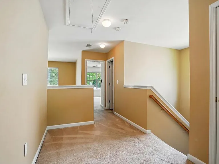 7420 Abigail Glen Dr — Photo 9