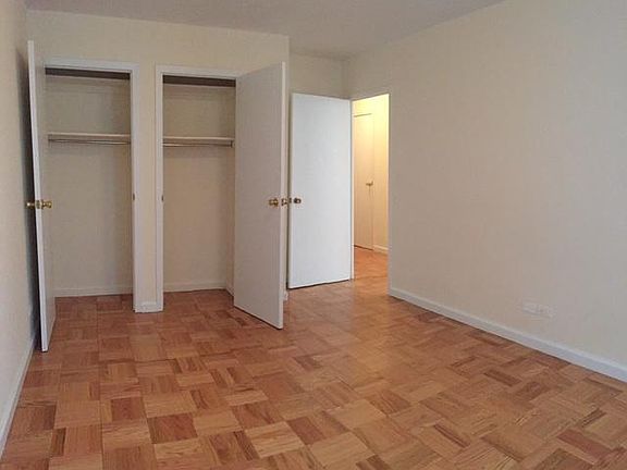 5th image of 350 W 51st St APT 7H