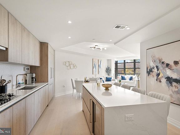 5th image of 1201 N Royal St Unit 410