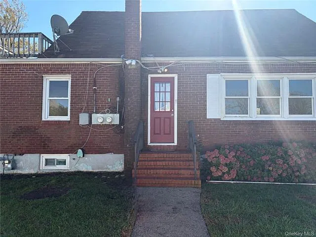 1 bed, 1.0 bath, 500 sqft, $2,200 — Photo 1