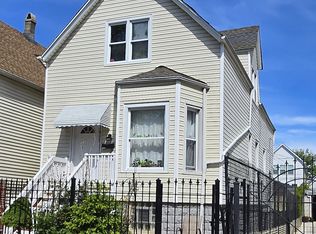 1933 N Ridgeway Ave, Chicago, IL 60647