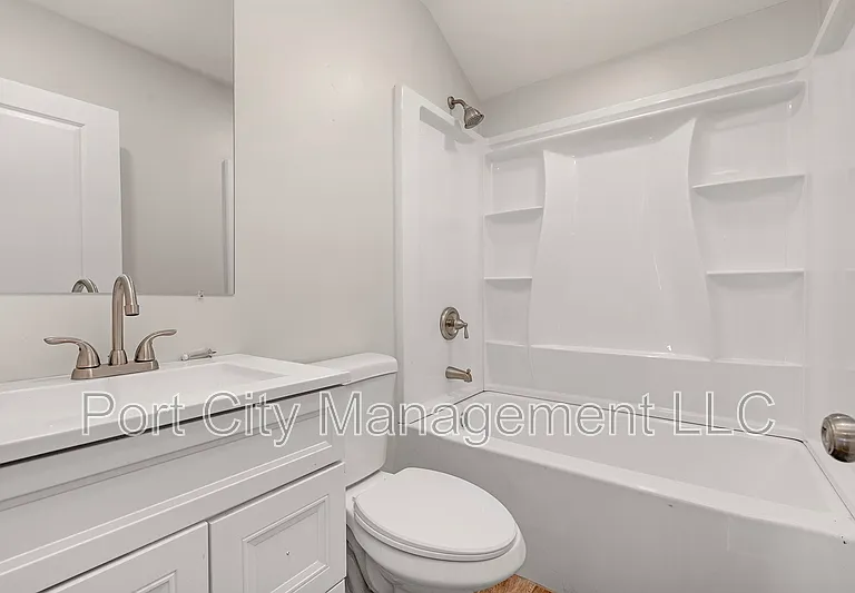 832 N Marlyn Ave — Photo 13