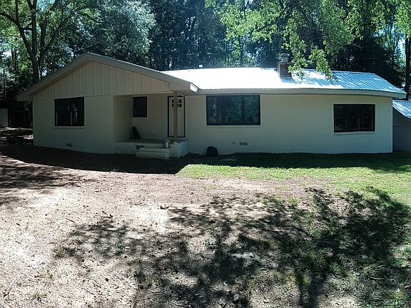 2nd image of 1011 Price Mill Rd