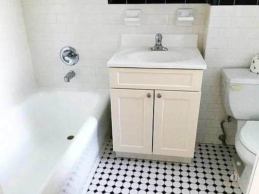 Rented by ONE Manhattan Real Estate | media 24