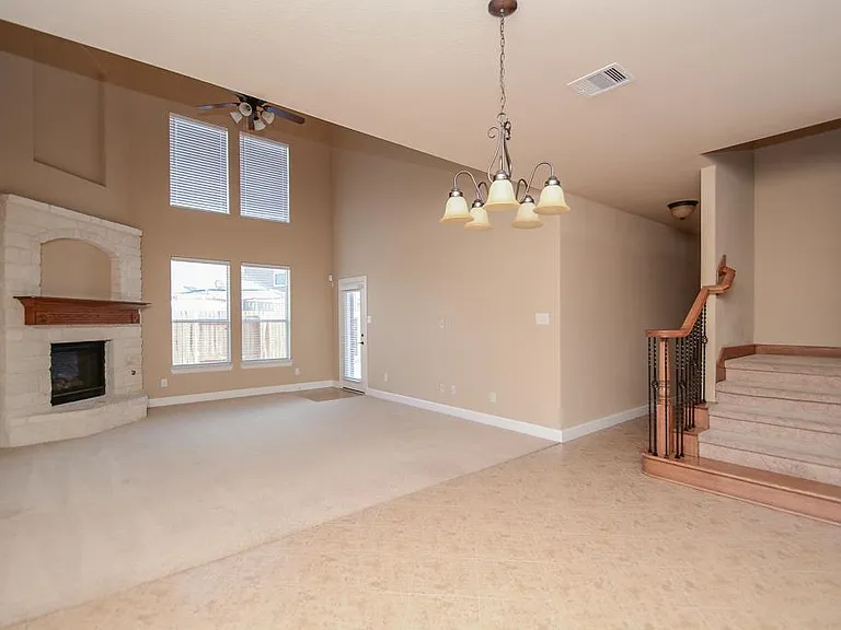 25939 Celtic Terrace Dr — Photo 8