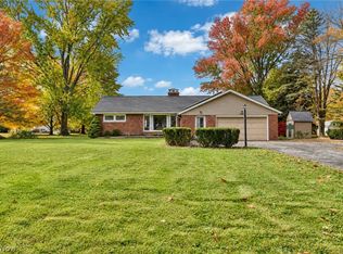 2690 River Rd, Willoughby Hills, OH 44094