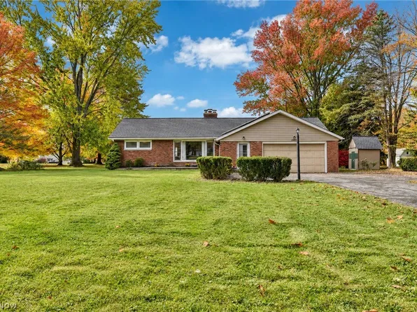 2690 River Rd, Willoughby Hills, OH 44094
