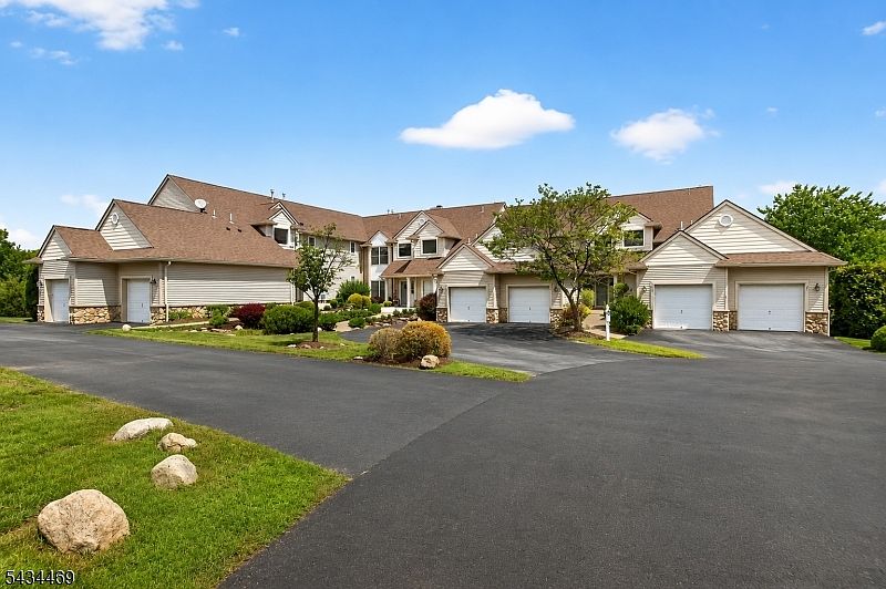 1st image of 23 Caleb Ct