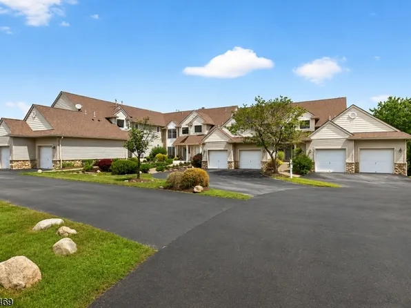 23 Caleb Ct, Hardyston Twp., NJ 07419