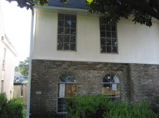 4311 Woodland Dr, New Orleans, LA 70131