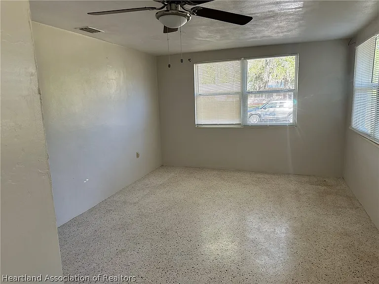 1327 Hotiyee Ave — Photo 9
