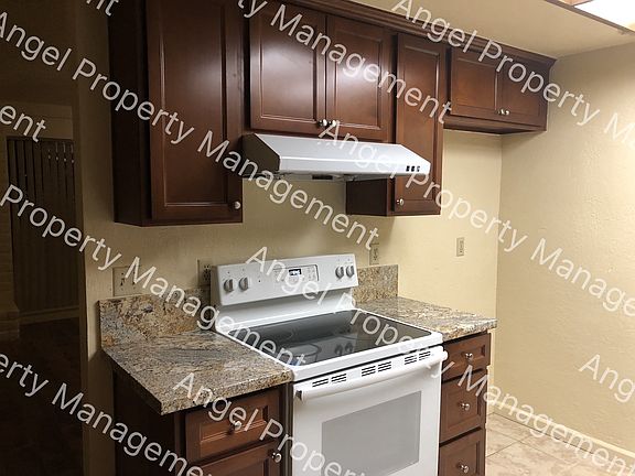 5th image of 5400 Pomegranate Ave #1