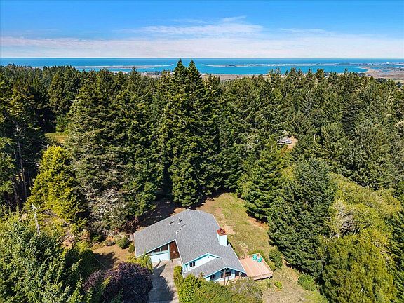 3rd image of 6827 Linda Rd