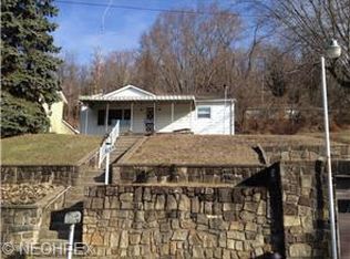 1388 Kountz Ave, Wellsville, OH 43968
