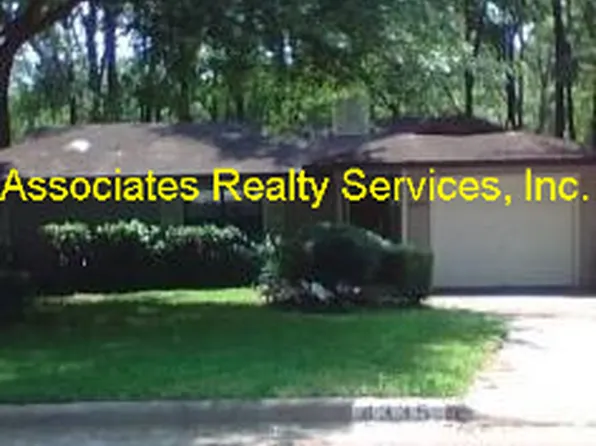 4335 NW 21st Dr, Gainesville, FL 32605