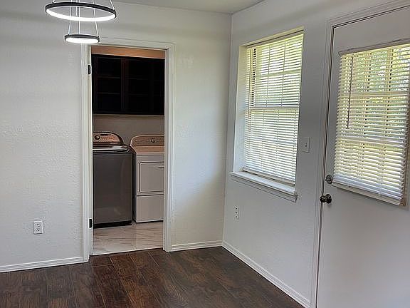 3rd image of 324 Heron Cir