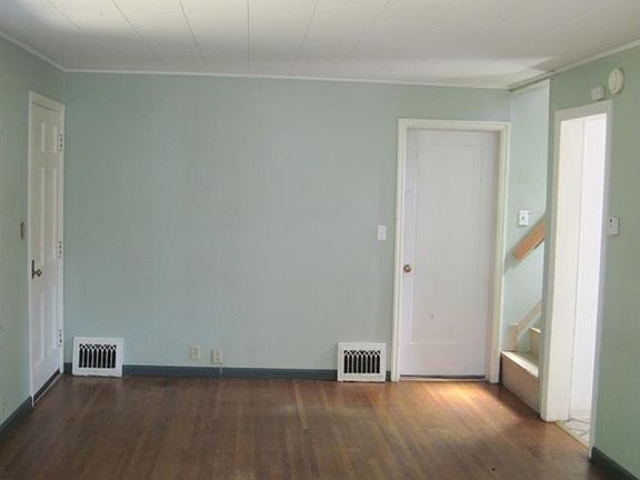 2nd image of 8010 E Grace Ave