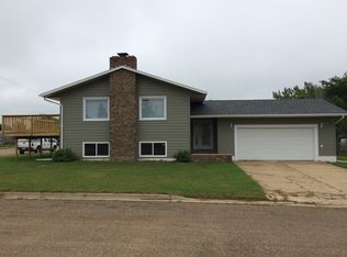 329 C St N, Richardton, ND 58652