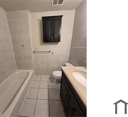 2nd image of 285 S 6th St #2