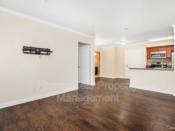 4th image of 1435 India St Unit 311