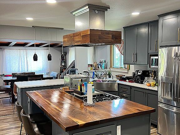 5th image of 629 Santa Monica Pl