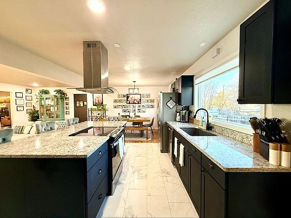 4th image of 1513 Alexander Cir