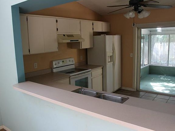 3rd image of 4117 Quail Briar Dr