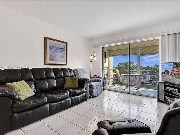 3rd image of 9660 Sunrise Lakes Blvd APT 305