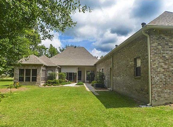 3rd image of 30140 Jericho Dr