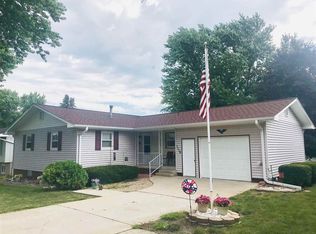 1116 L St, Fairbury, NE 68352