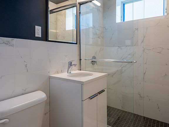 3rd image of 20-31 Seagirt Blvd #3D