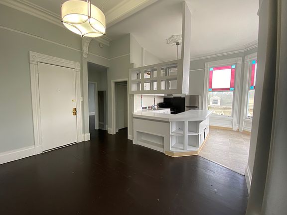 3rd image of 25 Baker St #3