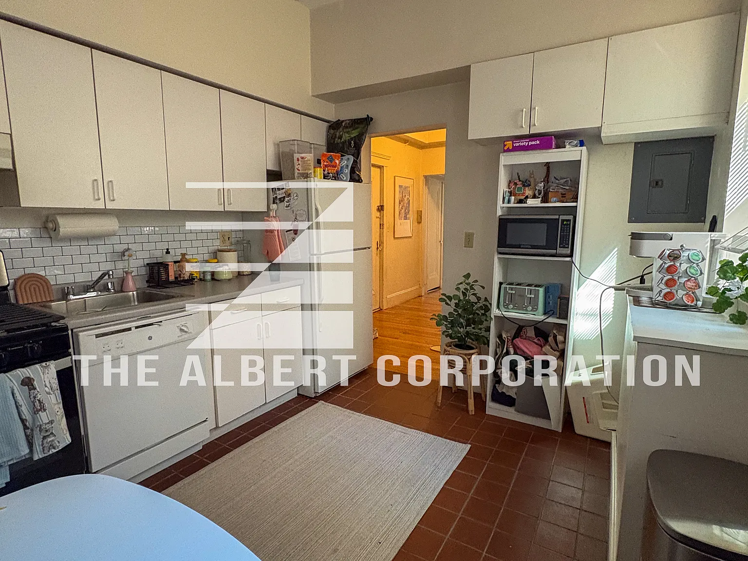 1 bed, 650 sqft, $2,200 — Photo 3
