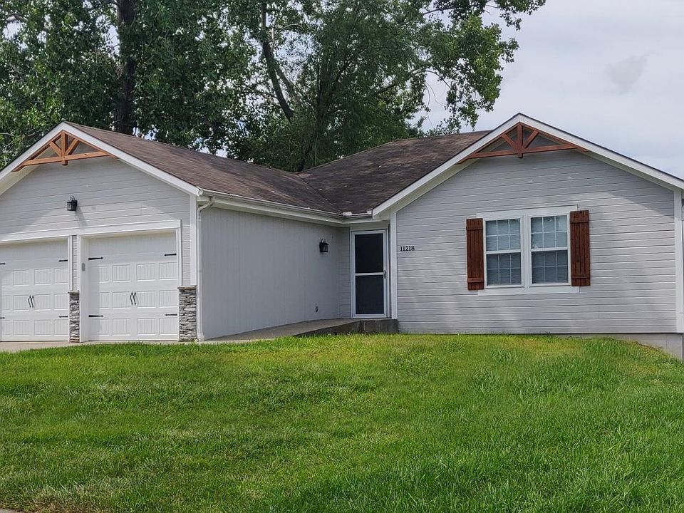 11218 N Nashua Dr, 64155