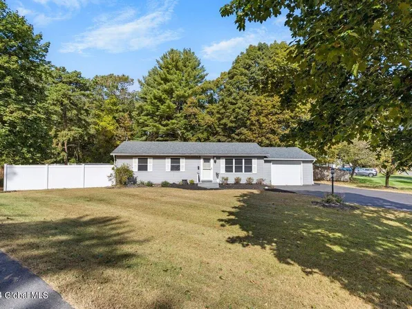 1 Wintergreen Road, Queensbury, NY 12804