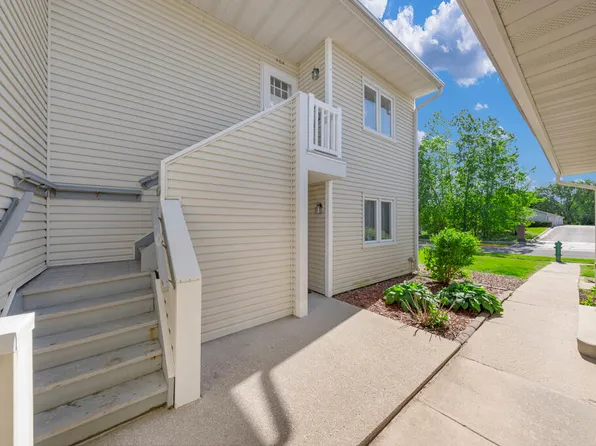 404 Faulkner Ct, Ames, IA 50014