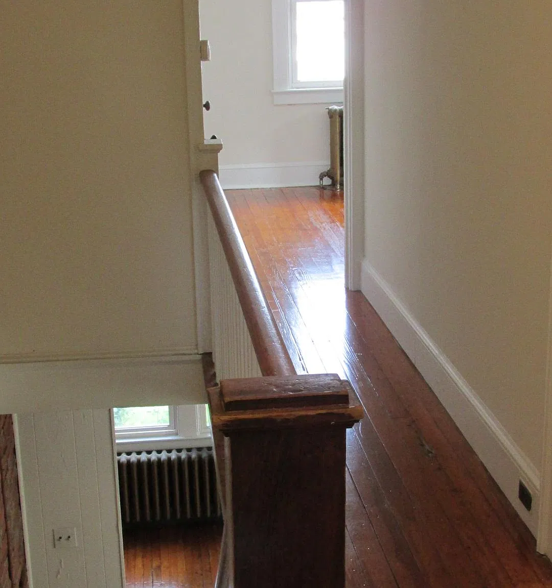 3 bed, 1250 sqft, $3,000 — Photo 2