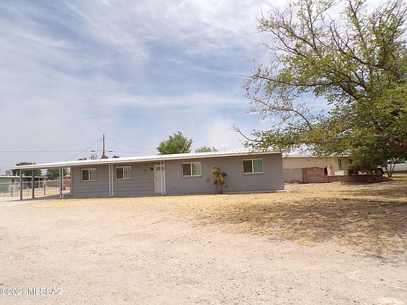 2nd image of 441 N Cochise Ave