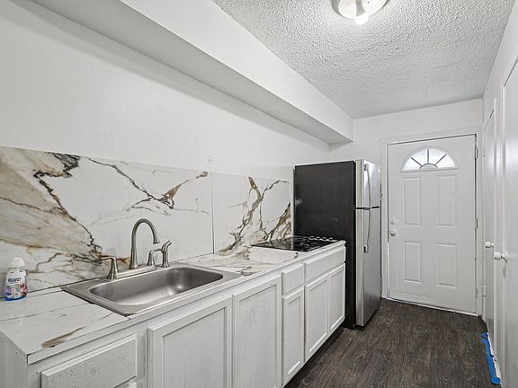 4th image of 707 S 2nd Street #707