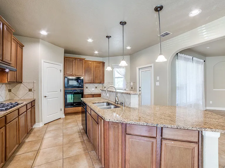 12602 Emmett Grv — Photo 13