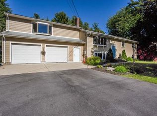35 Fair Acres Dr, Hanover, MA 02339