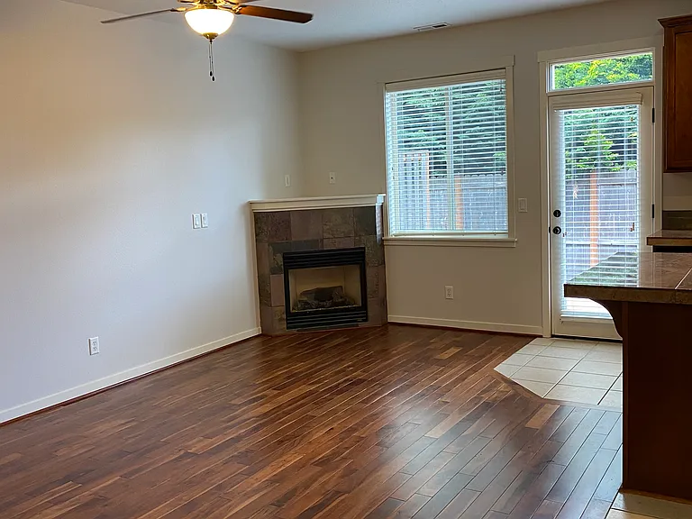 1741 Dollar End — Photo 4