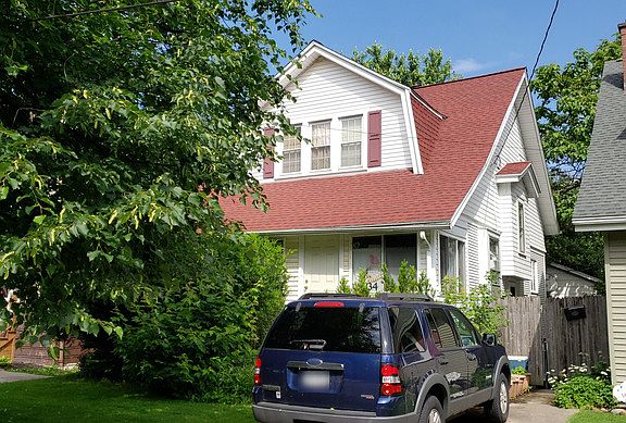 2nd image of 34 Eaglewood Ave