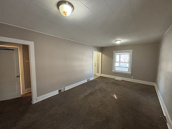 3rd image of 380 Central Ave