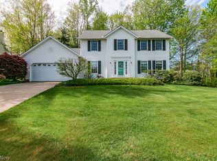 9900 Weathersfield Dr, Concord Township, OH 44060